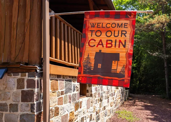 Cozy Log Cabin In Jim Thorpe